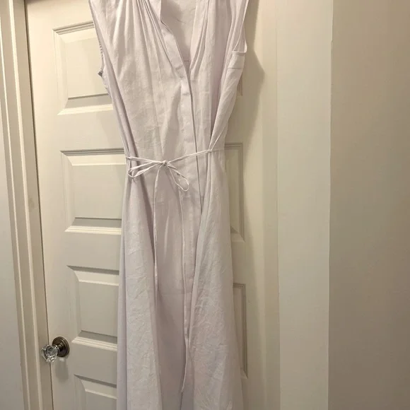 chinese dress ladies Buy Vince Women's Linen Pleated Drop Waist Dress, Optic White, 8 at  Amazon.in main image 1